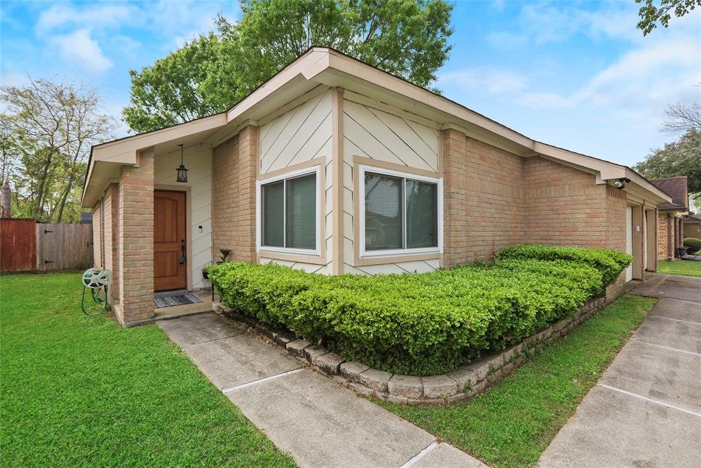 6318 Fairbourne Dr. Pasadena TX 77505 Mls #46037676